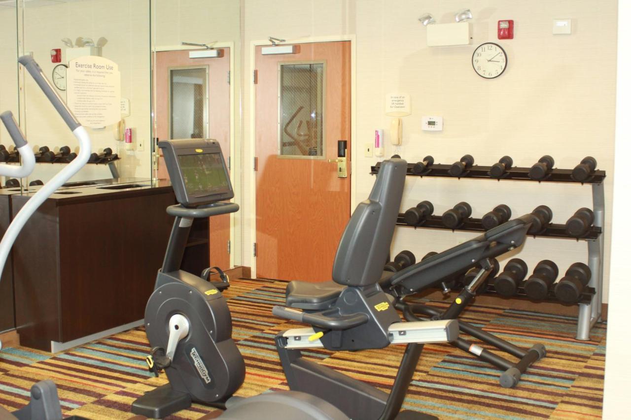 Fairfield Inn & Suites By Marriott Фэрмонт Экстерьер фото